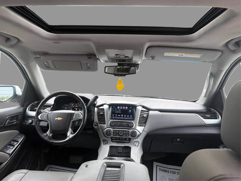 2017 Chevrolet Suburban LT