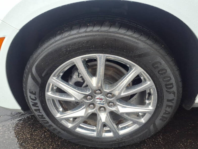 2023 Buick Enclave Essence