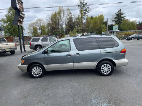 1999 Toyota Sienna for sale at Westside Motors in Mount Vernon WA