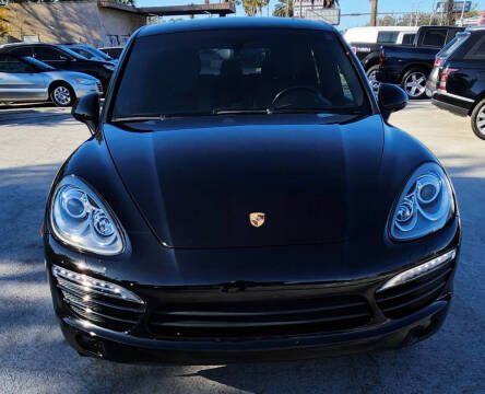 2014 Porsche Cayenne Platinum