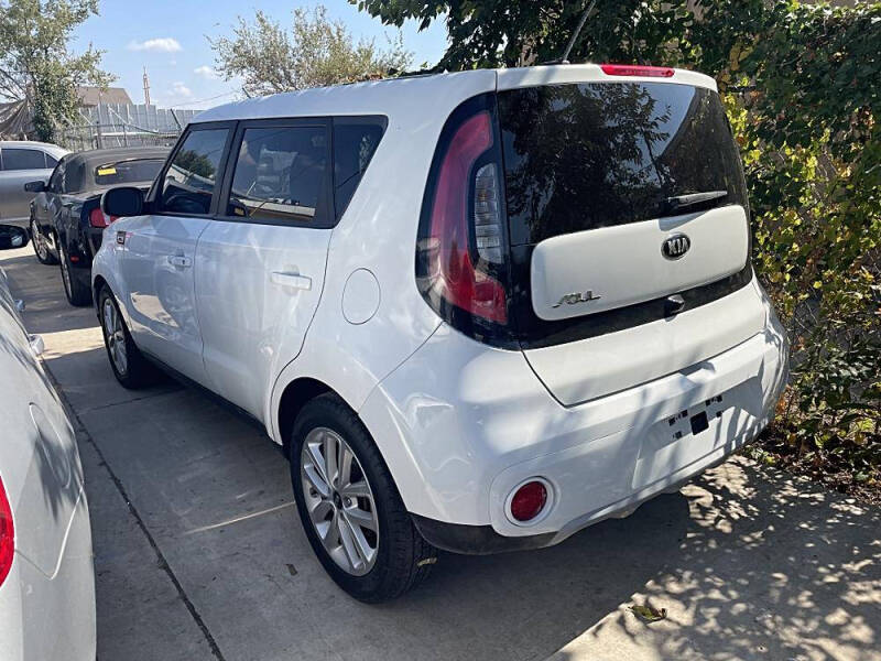 2019 Kia Soul +