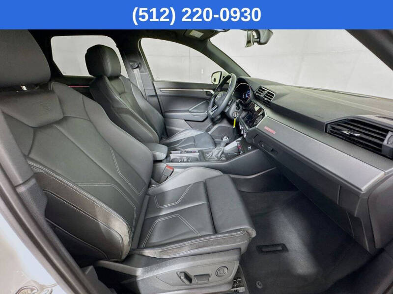 2022 Audi Q3 quattro S line Prem Plus 45 TFSI