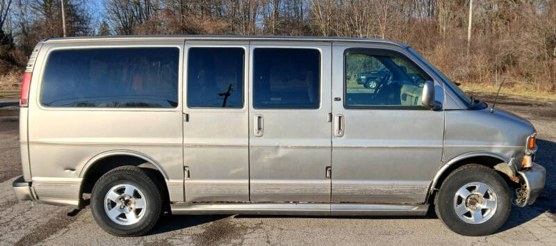 2001 Chevrolet Express G1500 LT