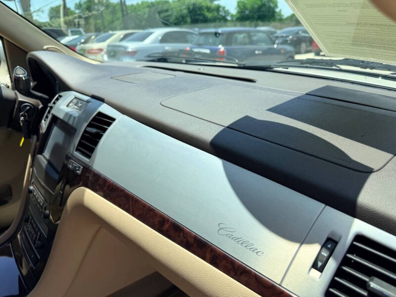 2012 Cadillac Escalade Luxury