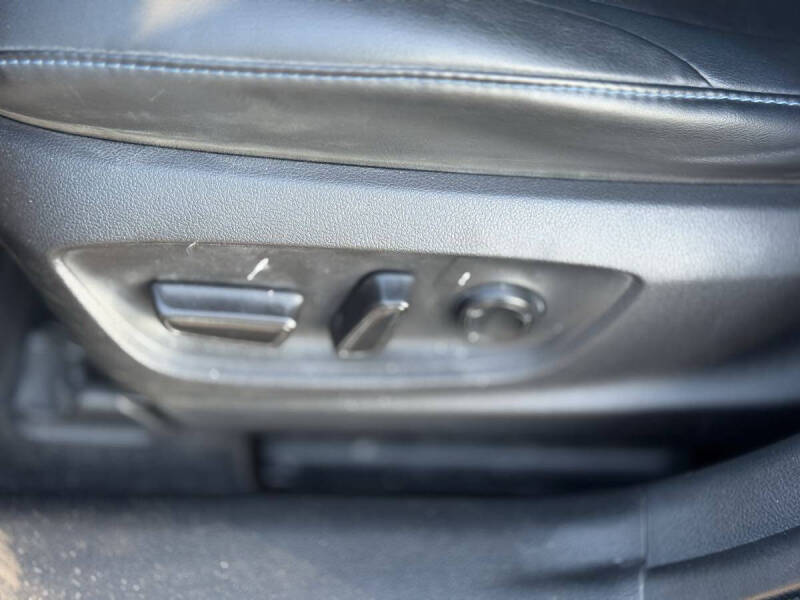 2022 Toyota Prius Limited