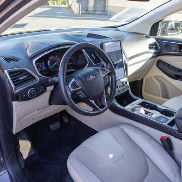 2021 Ford Edge Titanium