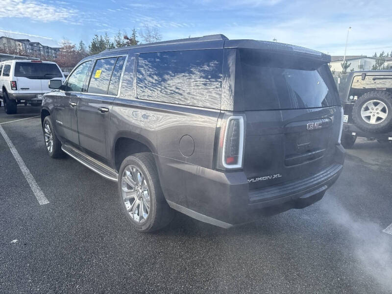 2016 GMC Yukon XL SLT