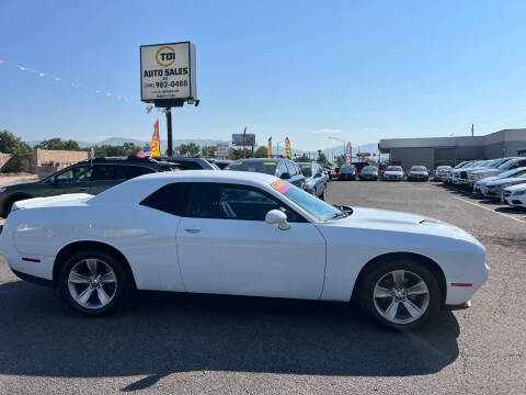 2018 Dodge Challenger SXT Plus