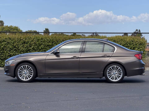 2013 BMW 3 Series 328i