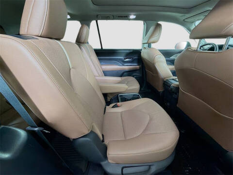 2024 Toyota Grand Highlander Platinum