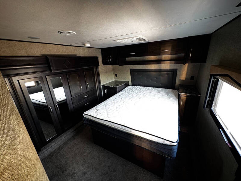 2017 Keystone RV Carbon