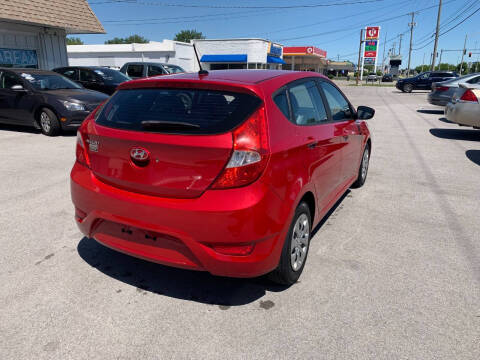 2016 Hyundai Accent SE