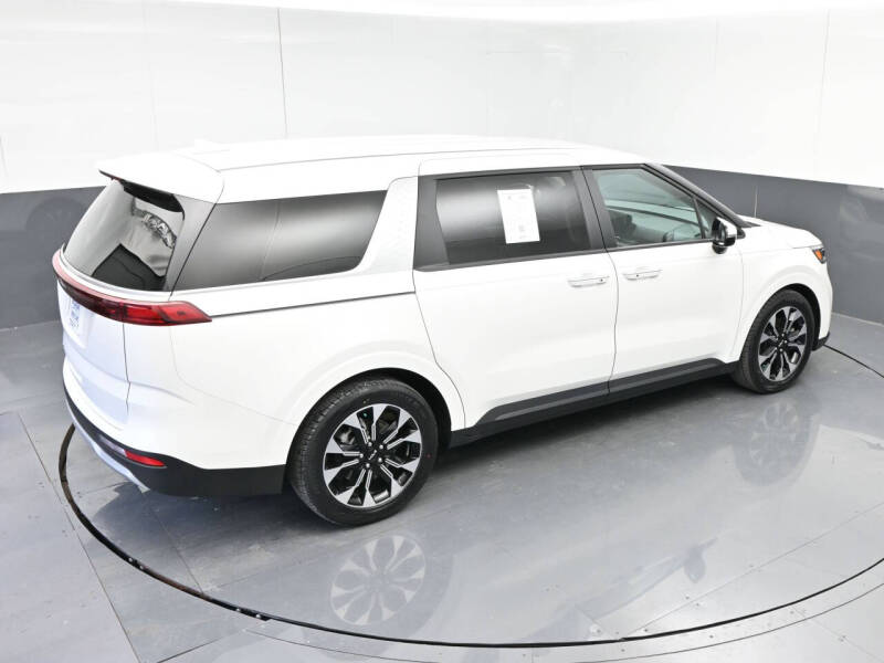 2022 Kia Carnival EX