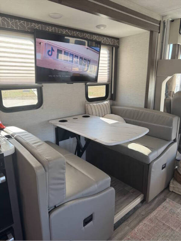 2024 Thor Motor Coach Resonate 29G