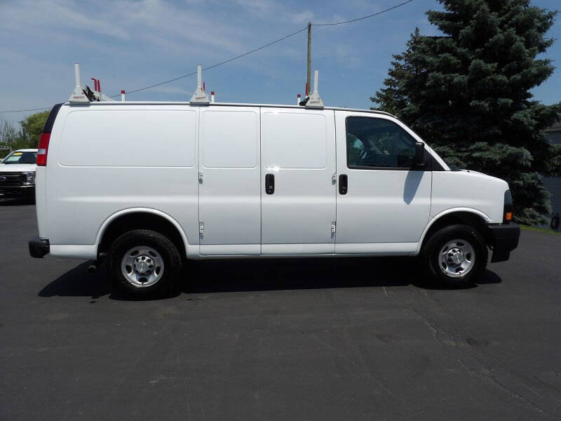 2023 Chevrolet Express 3500