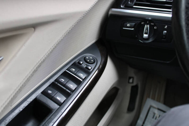 2012 BMW 6 Series 650i