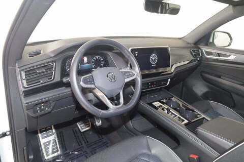 2024 Volkswagen Atlas Cross Sport SEL Premium R-Line 4Motion