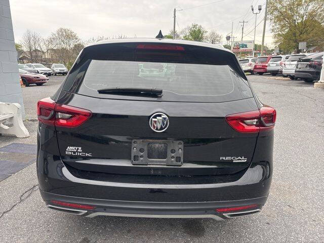 2018 Buick Regal TourX Essence