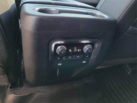 2023 GMC Yukon XL AT4