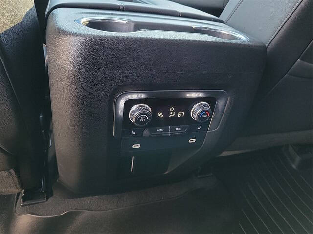 2023 GMC Yukon XL AT4