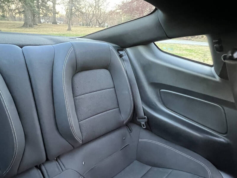 2015 Ford Mustang V6