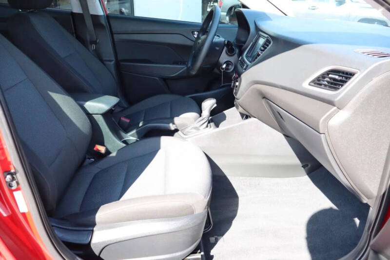 2022 Hyundai Accent SEL