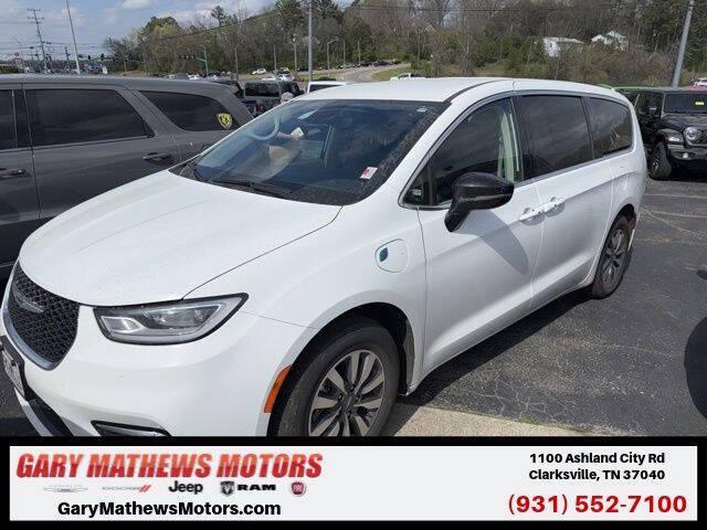 2024 Chrysler Pacifica Plug-In Hybrid Select