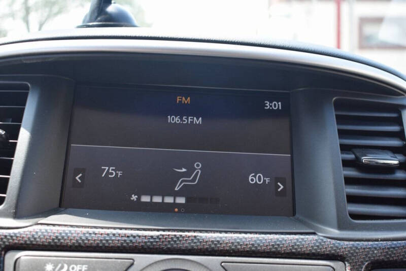 2020 Nissan Pathfinder SV