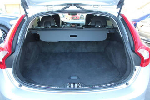 2018 Volvo V60 Cross Country T5 Premier