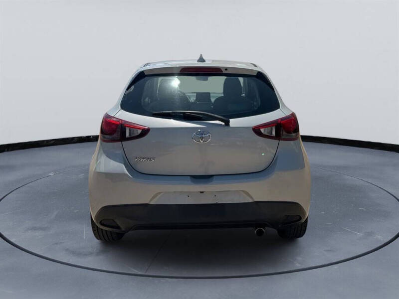 2020 Toyota Yaris Hatchback LE