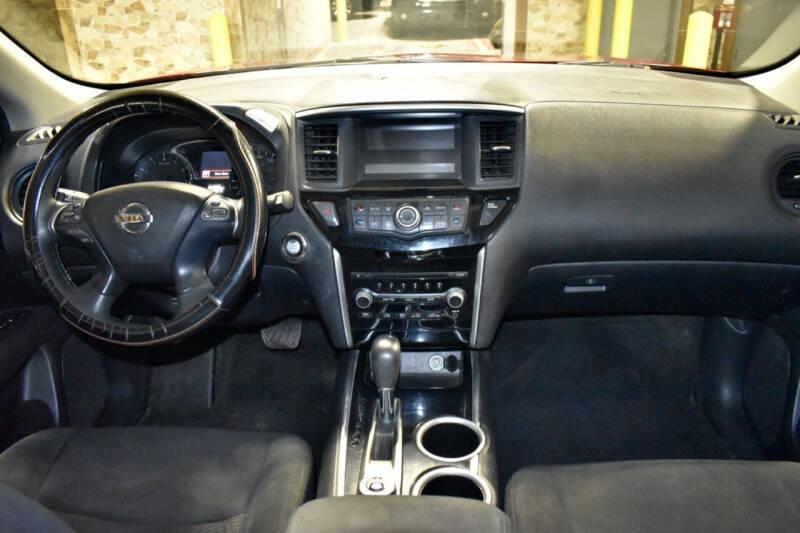 2015 Nissan Pathfinder SV