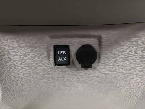 2012 Toyota Sienna LE 8-Passenger