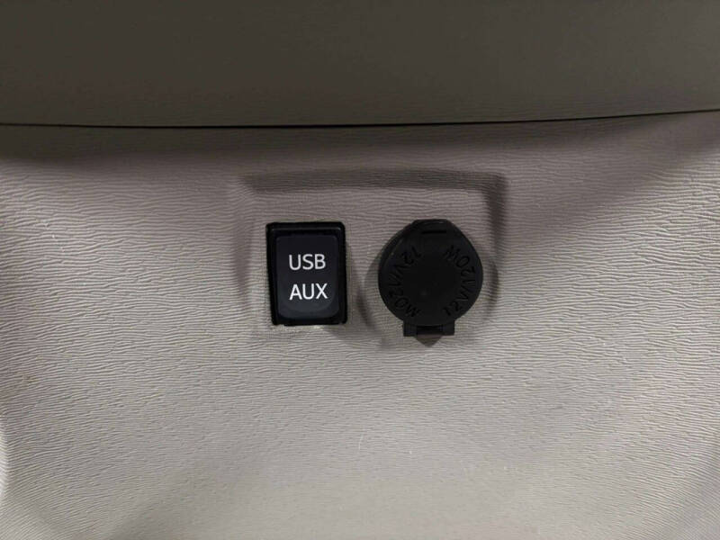 2012 Toyota Sienna LE 8-Passenger