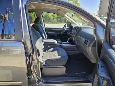 2011 Nissan Armada SV