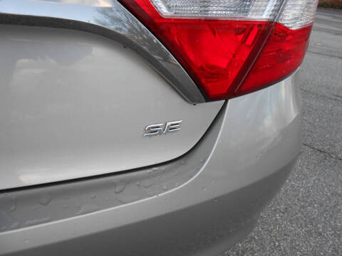 2016 Toyota Camry SE