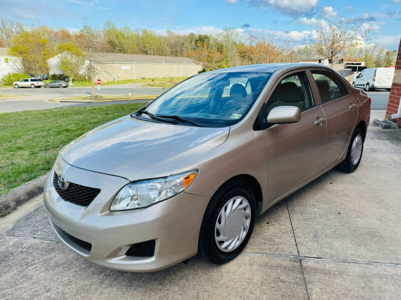 2010 Toyota Corolla LE photo 2