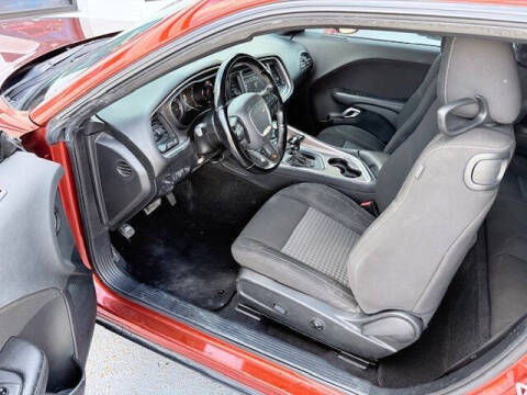 2021 Dodge Challenger SXT