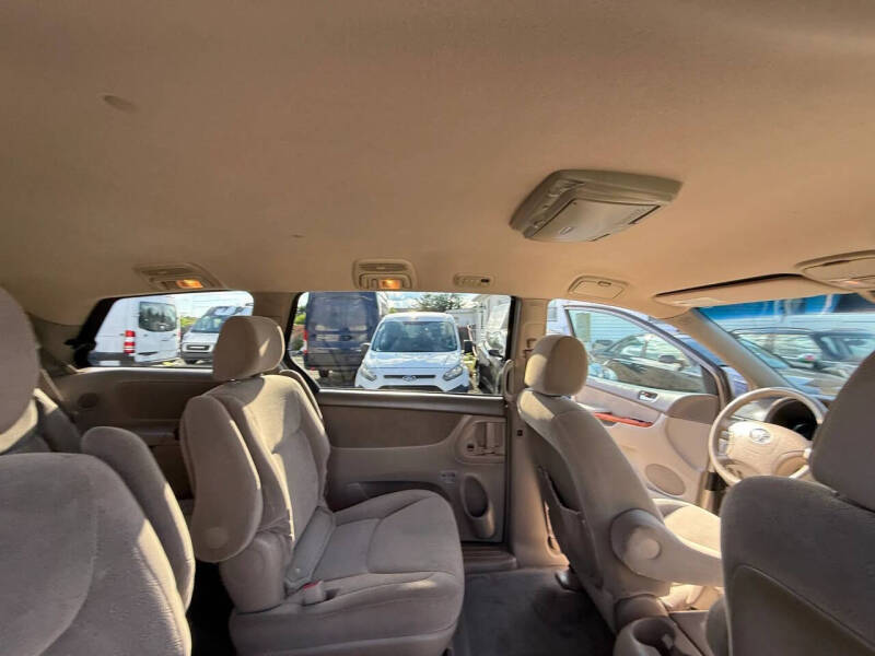 2006 Toyota Sienna