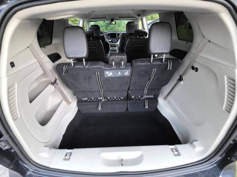 2019 Chrysler Pacifica Touring L Plus
