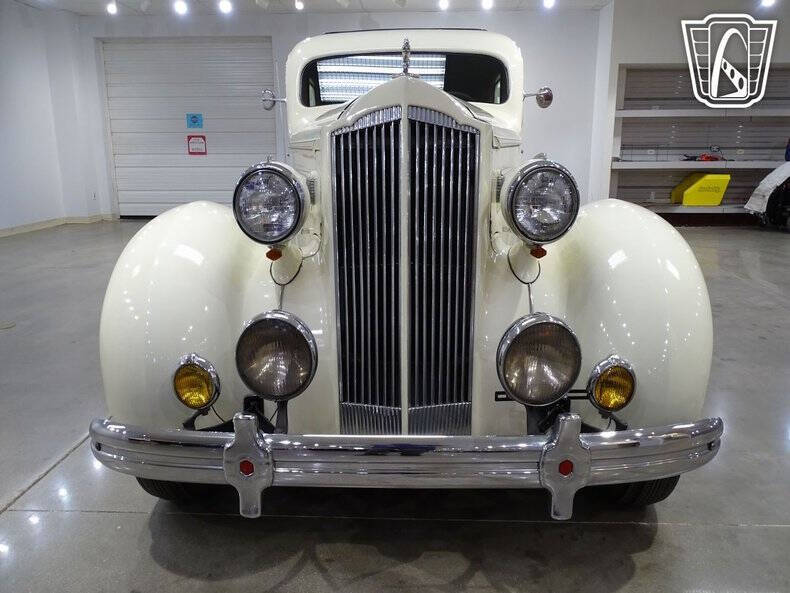 1936 Packard Eight Sedan
