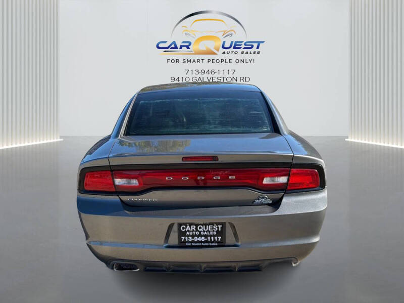 2011 Dodge Charger SE