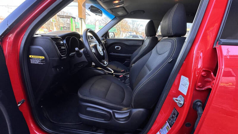 2016 Kia Soul +