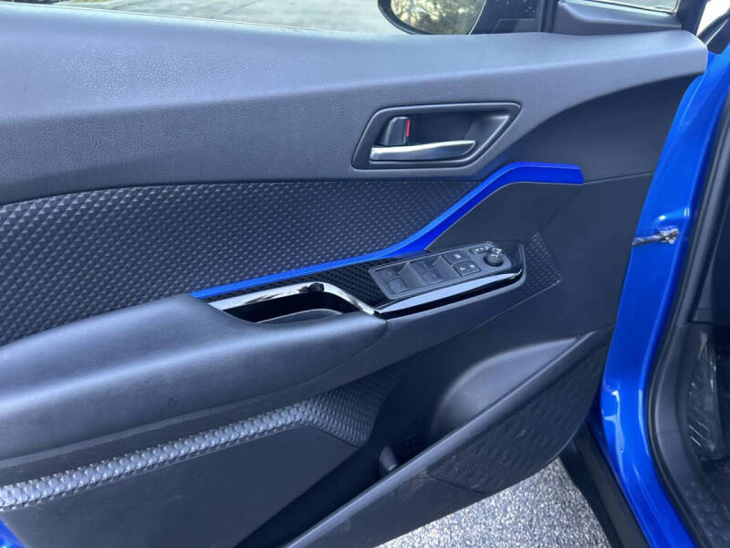 2021 Toyota C-HR XLE