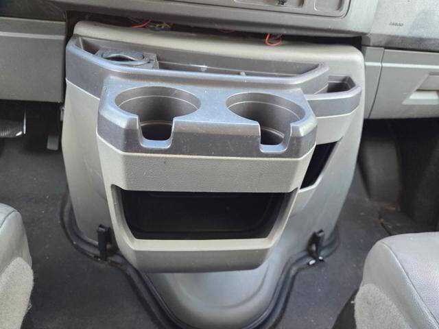 2011 Ford E-Series E-350 SD