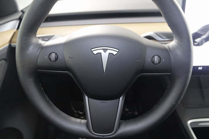 2025 Tesla Model Y Long Range