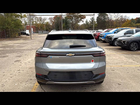 2025 Chevrolet Equinox EV LT 2