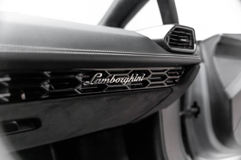 2017 Lamborghini Huracan LP 610-4