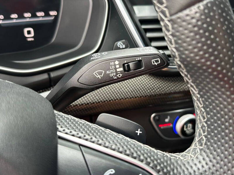 2022 Audi SQ5 3.0T quattro Premium Plus