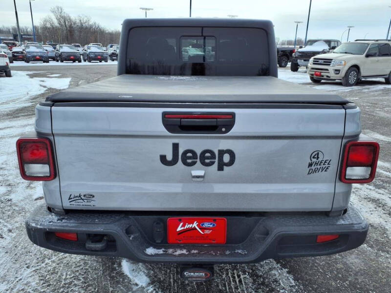 2021 Jeep Gladiator Willys