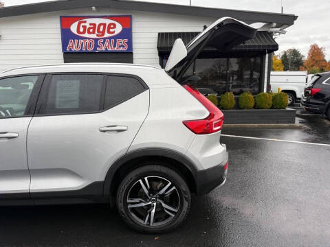 2023 Volvo XC40 B5 Core